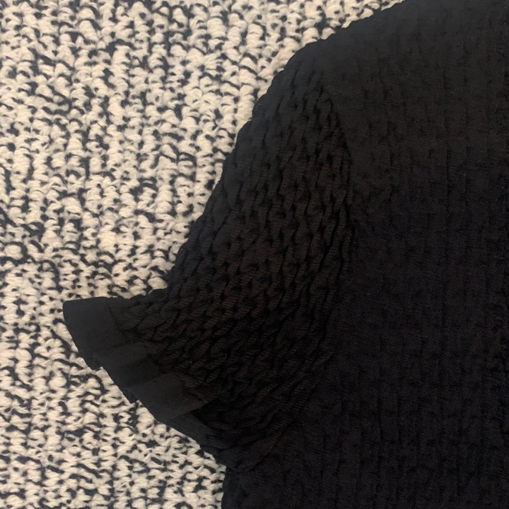 CHANEL Black Short-Sleeve Knit Dress CC with Logo Accent. Size 42. Pristine - Picture 12 of 15